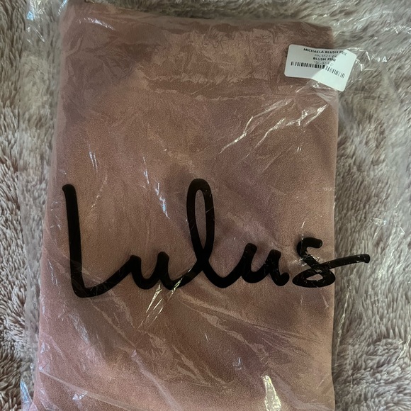 Lulu’s Blush Pink Suede purse (Vegan suede) - Picture 5 of 9